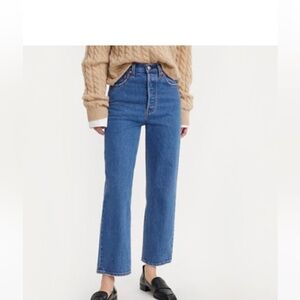 Levi’s Ribcage Straight Ankle Jeans